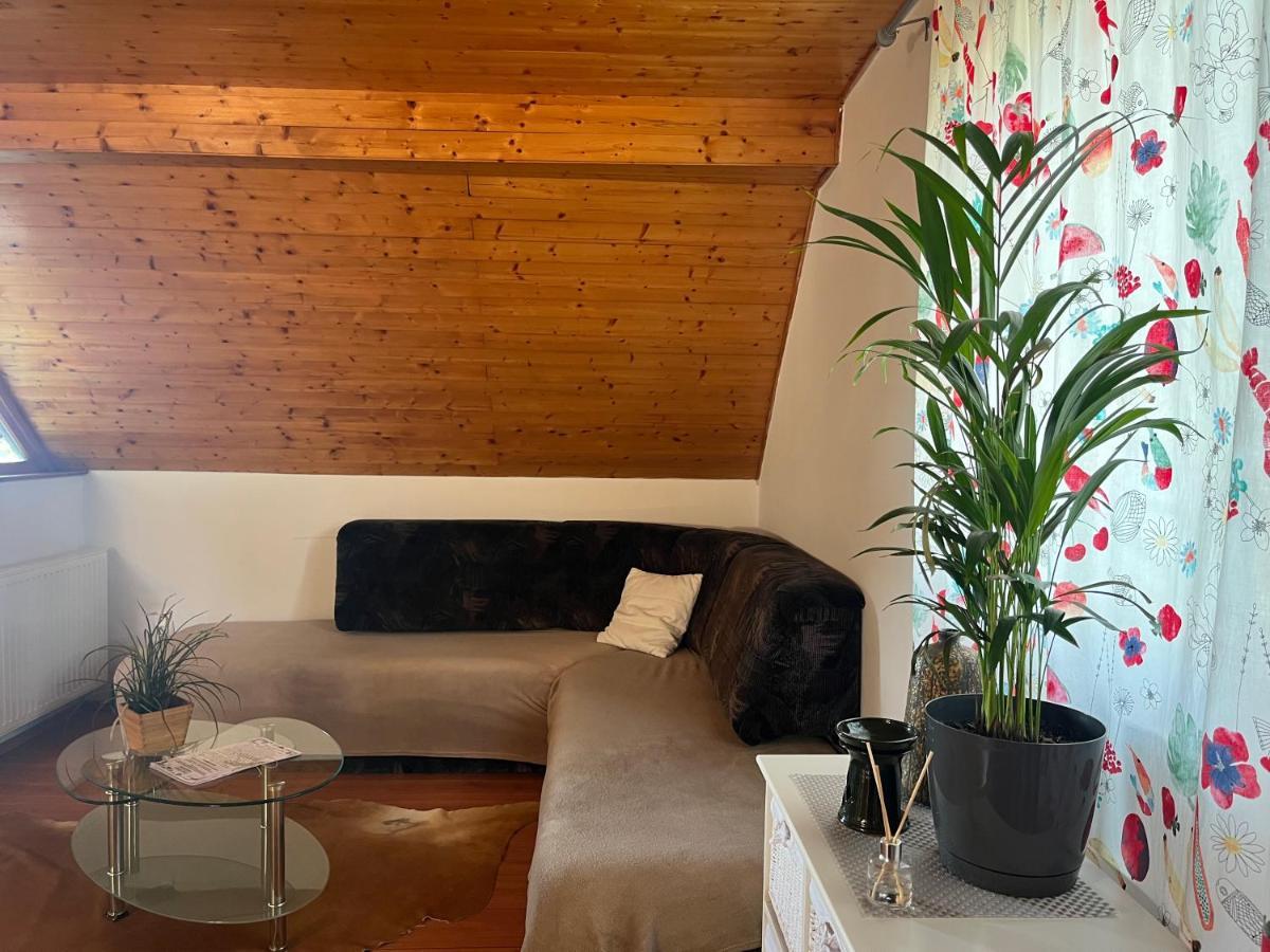 Casa Di Bianca - Koezvetlen Vizparti Nyaralo Apartment Siofok Luaran gambar