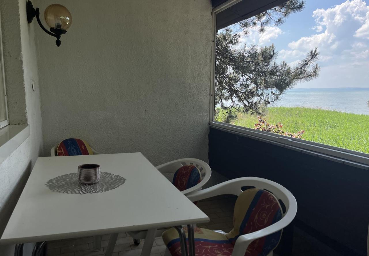 Casa Di Bianca - Koezvetlen Vizparti Nyaralo Apartment Siofok Luaran gambar